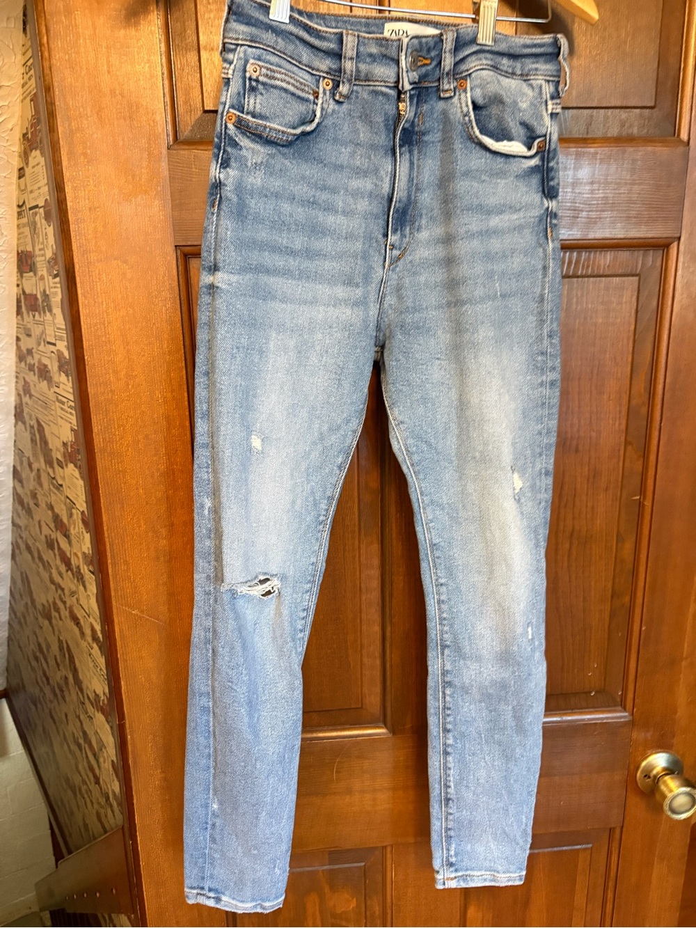 Zara Light Blue Skinny Distressed Women's Jeans